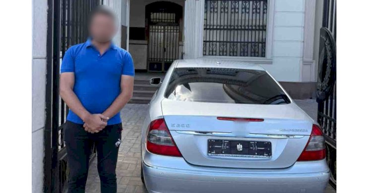 حقيقة زجاج السيارة الأسود وإدعاء السائق أنه ضابط بالاسكندرية