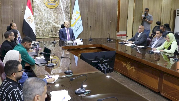 محافظ كفر الشيخ يناقش موقف تنفيذ مشروعات «حياة كريمة»
