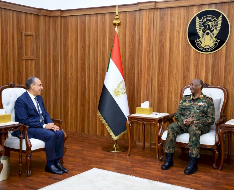 وزير الخارجية يلتقي رئيس مجلس السيادة السوداني الانتقالي