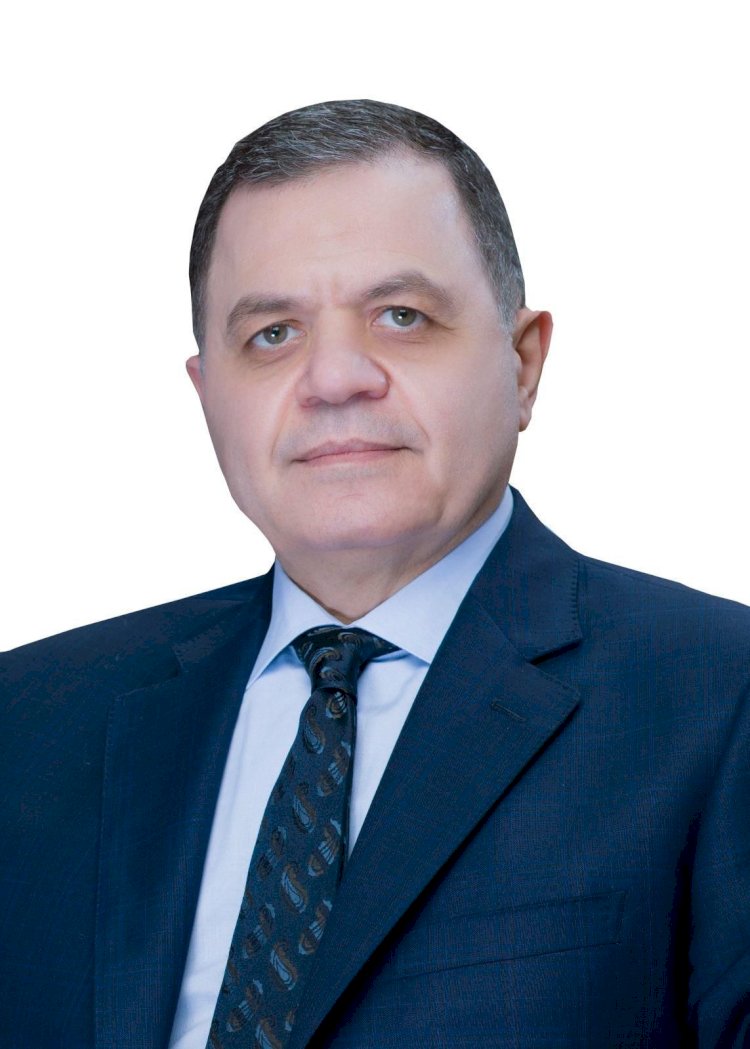 وزير الداخلية يهنئ الرئيس وكبار قيادات الدولة بحلول شهر رمضان الكريم