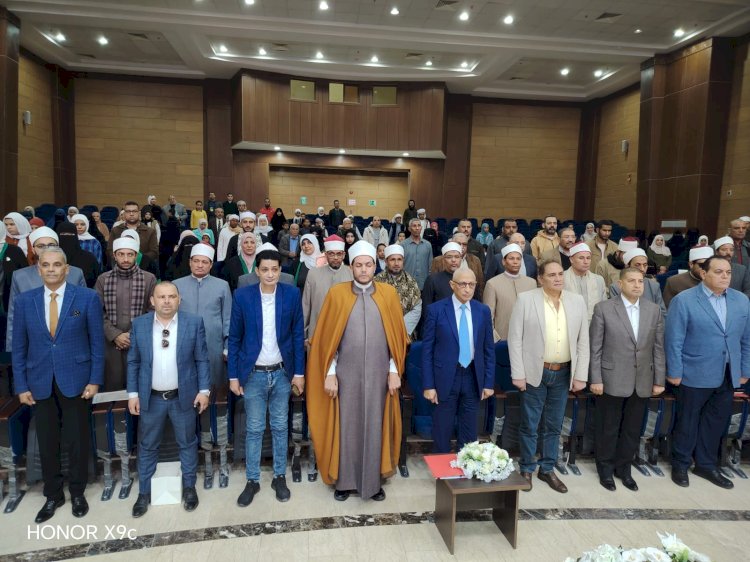 محافظ شمال سيناء ومدير مديرية الأوقاف يشهدان احتفالية تكريم حفظة القرآن الكريم