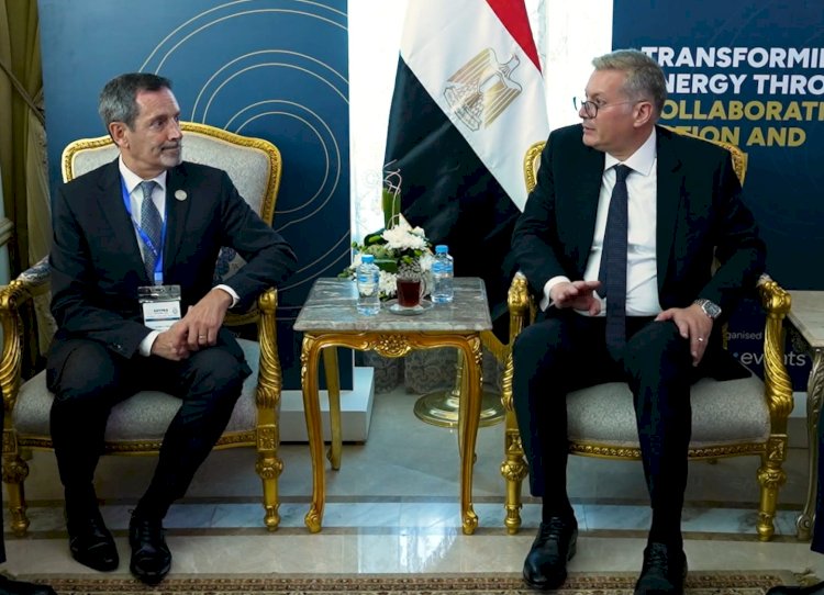 "بدوي" يبحث التعاون مع شلمبرجير العالمية زيادة الإنتاج البترولي