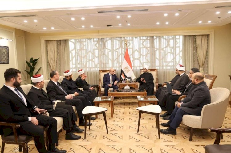 وزير الأوقاف يستقبل وفدًا فلسطينيًّا ويؤكد دعم مصر الثابت للقضية الفلسطينية