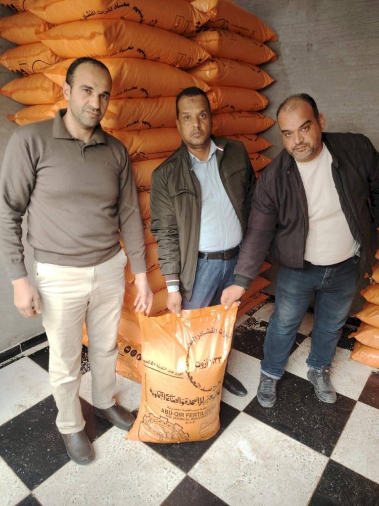 "الزراعة" تُكثف حملاتها للرقابة على الأسمدة وتضبط 6 أطنان مدعمة بالنوبارية