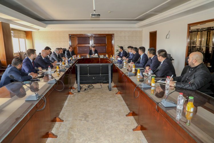 وزير الزراعة يبحث مع  المستثمرين الصينيين التصنيع الزراعي والتكنولوجيا الحديثة