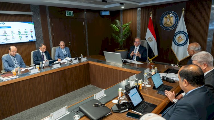 وزير البترول يرأس الجمعية العامة لشركة ثروة للبترول