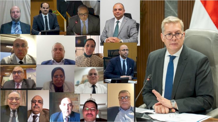 عبر الفيديو كونفرانس.. وزير البترول يشهد جمعية «تاون جاس»