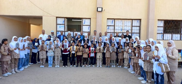 جوائز مالية ودروع تكريم لـ ٩٥ طالبًا من حفظة القرآن الكريم بكوم يعقوب