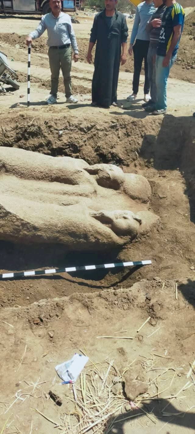 عاجل| العثور على تمثال أثري خلال الحفر لبناء نادي في الشرقية