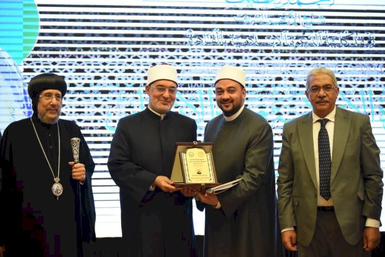 الأمين العام للأعلى للشئون الإسلامية يشارك في مؤتمر كلية الدعوة الإسلامية