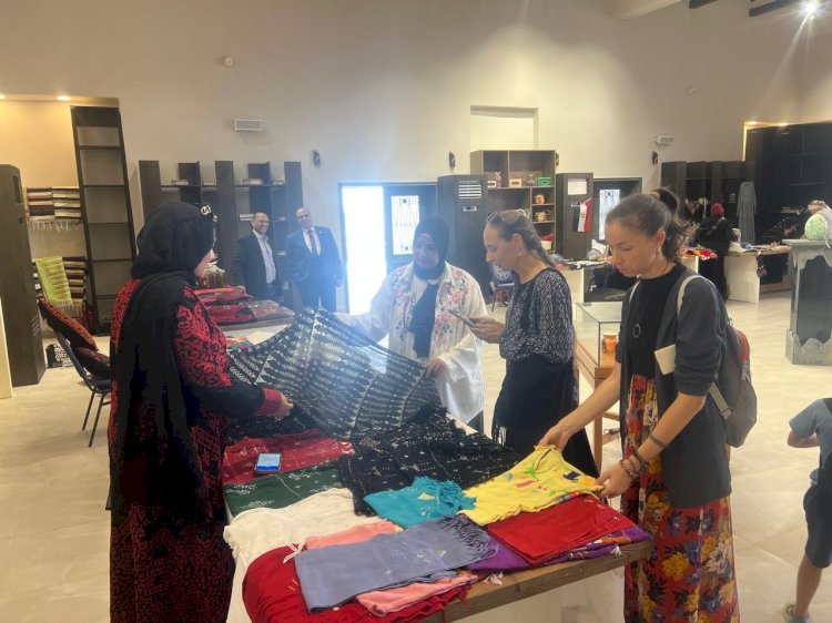 التضامن تنظم معرض «ديارنا» للحرف التراثية على هامش سباق الهجن الدولي بشرم الشيخ