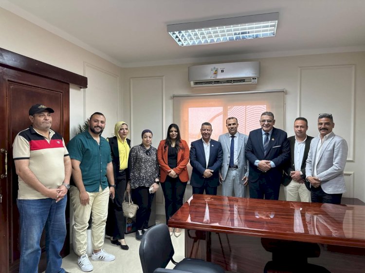 تنسيق برلماني مع هيئة التأمين الصحي الشامل بالإسماعيلية لبحث شكاوى المواطنين