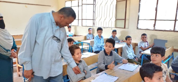 طلاب أبوتشت يخوضون امتحانات الفصل الدراسي الثاني