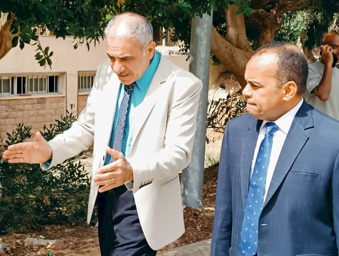 جامعة أسوان تواصل أعمال الوقاية والتجميل بالحرم الجامعي استعدادًا للصيف