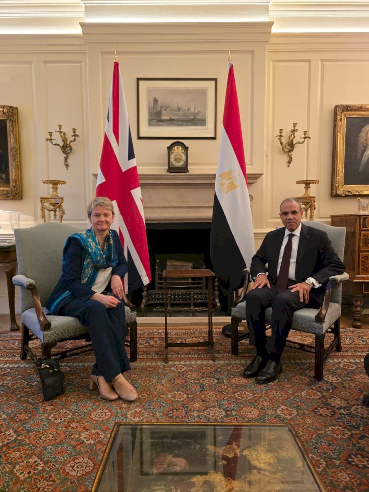 وزيرا خارجية مصر والمملكة المتحدة يبحثان سبل تعزيز العلاقات الثنائية والأوضاع الإقليمية وسبل خفض التصعيد