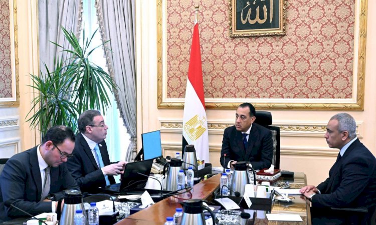رئيس الوزراء يتابع مع رئيس "المركزي للتنظيم والإدارة" مستجدات ملف الإصلاح الإداري