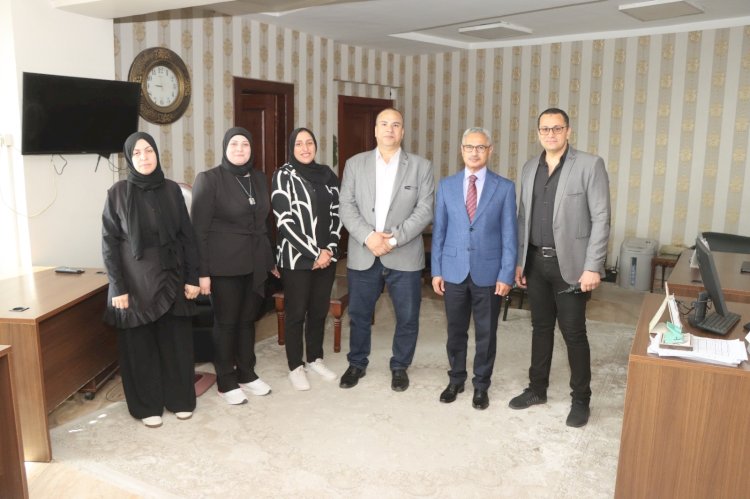 محافظ بني سويف يُهنئ العاملين بإدارات ومكاتب ديوان عام المحافظة بعيد الأضحى