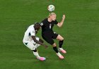 منتخب النرويج يفوز على السنغال ويتأهل مع فرنسا للدورالـ32 في كأس العالم