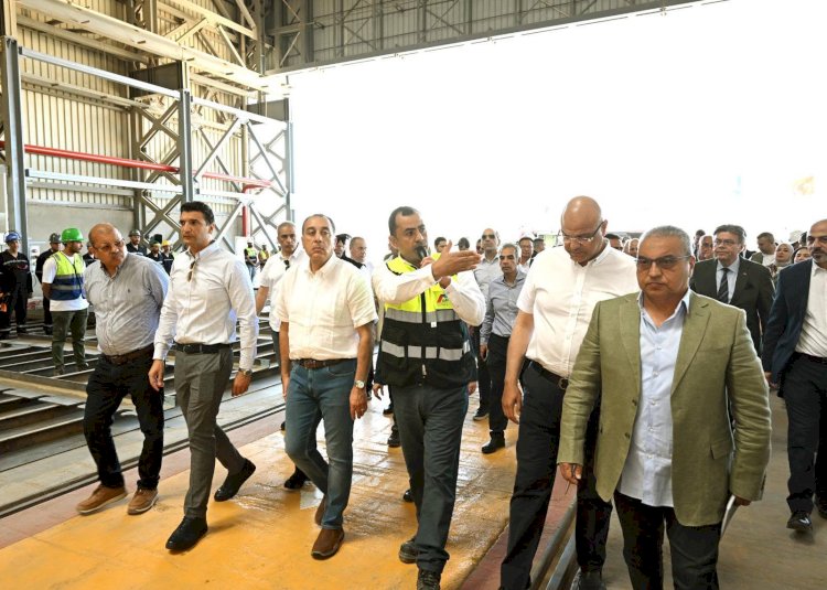 رئيس الوزراء يفتتح المرحلة الأولى لمجمع الغرابلي الصناعي ببرج العرب الجديدة