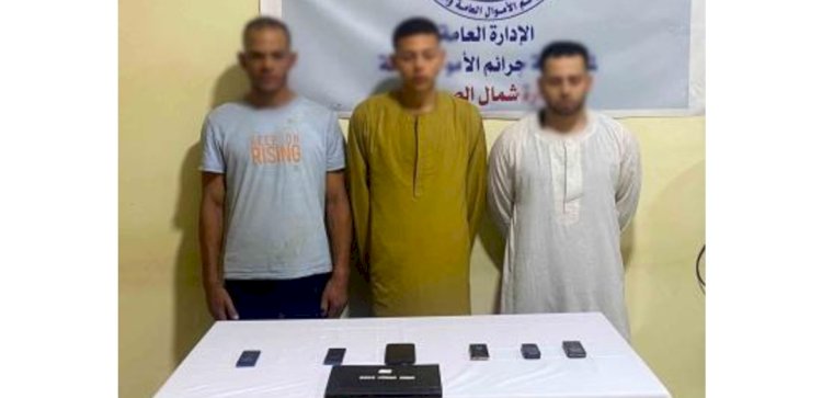 القبض علي موظفي خدمة عملاء البنوك المزيفين بالمنيا