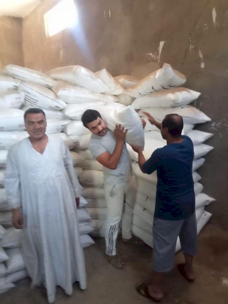 وزير الزراعة يتابع انتظام عمليات صرف الأسمدة بجميع المديريات