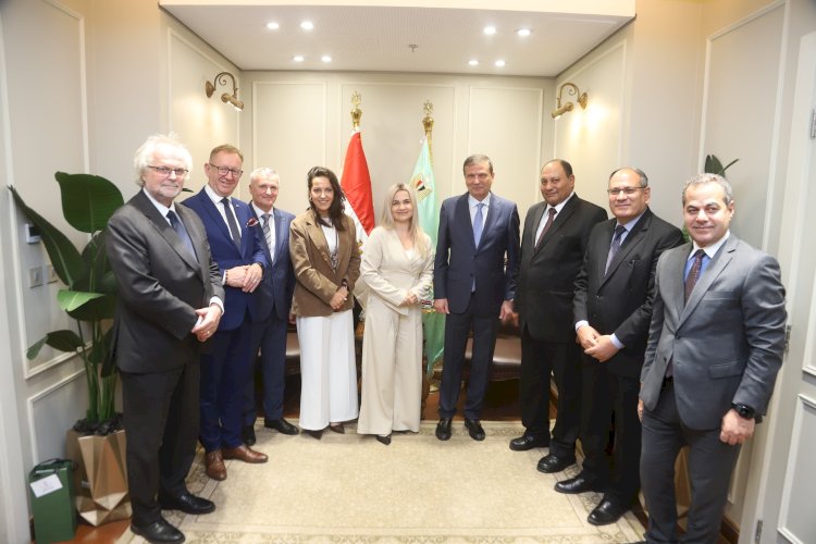 وزير الزراعة يبحث مع وفد بولندي التعاون المشترك وزيادة فرص التبادل التجاري الزراعي