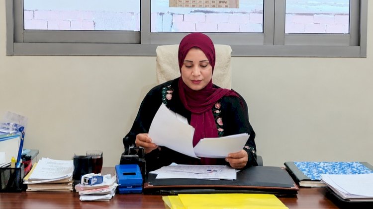 منى نجار... كفاءة إدارية تقود ملف تراخيص عمل الأجانب بكفاءة واقتدار