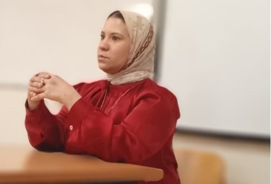 نوران الرجال تكتب:النفط ينخفض والدولار يتراجع.. فلماذا لا يزال البنزين مرتفعا؟