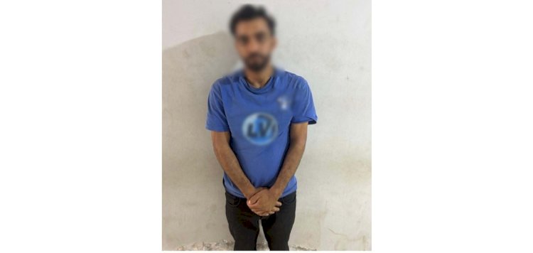 اتخاذ الاجراءات القانونية ضد منشور قيام مالك محل الامساك بسلاح نارى بسوهاج