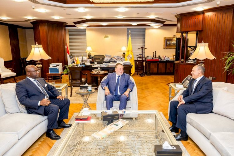 اجتماع ثلاثي بمشاركة محافظ البنك المركزي ووزير الخارجية ورئيس البنك الإفريقي للتصدير والاستيراد