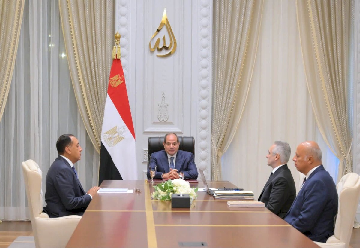 السيسي يجتمع برئيس الوزراء ووزير العدل