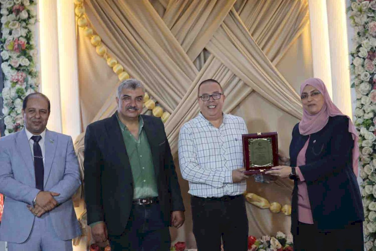 نقابة الأطباء البيطريين بالدقهلية تكرم عميد طب بيطري جامعة أسوان