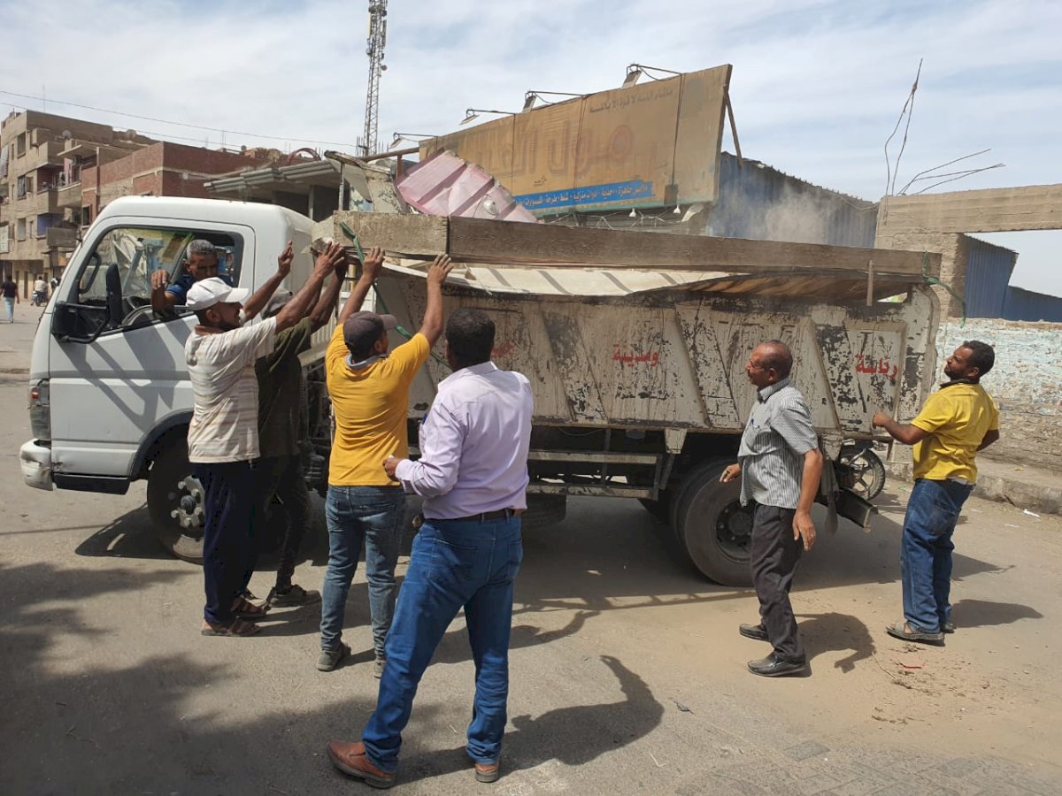 مصادرة 548 مضبوطات متنوعة خلال حملة مكبرة لرفع الإشغالات بمدينة جهينة بسوهاج