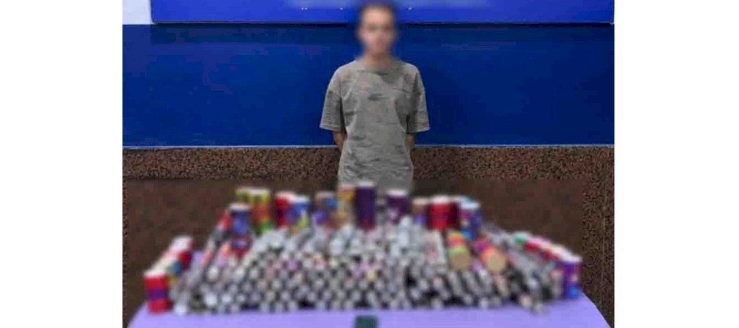 ضبط عاطل لقيامه بإدارة صفحة للترويج لبيع الألعاب النارية بالفيوم
