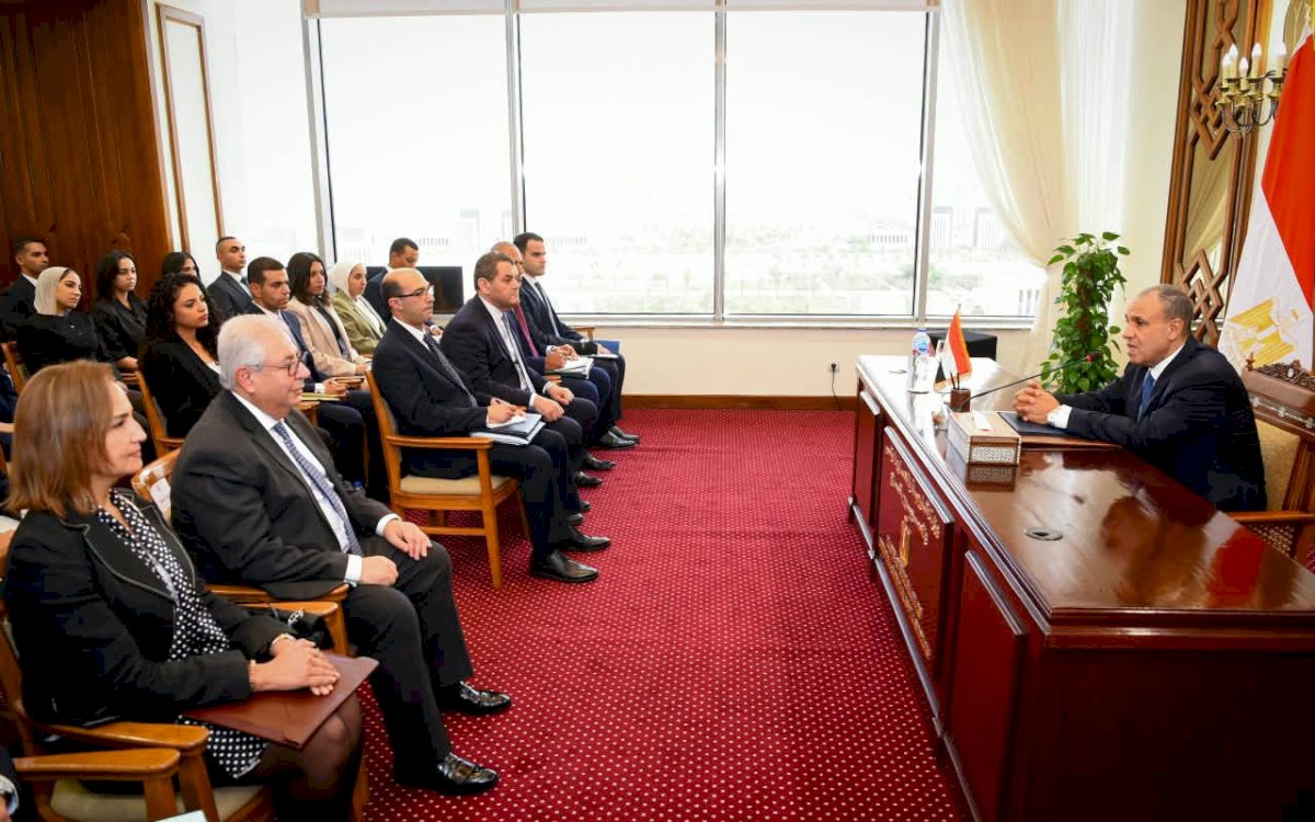 وزير الخارجية يلتقي أعضاء الدفعة ٥٩ من الملحقين المعينين حديثاً