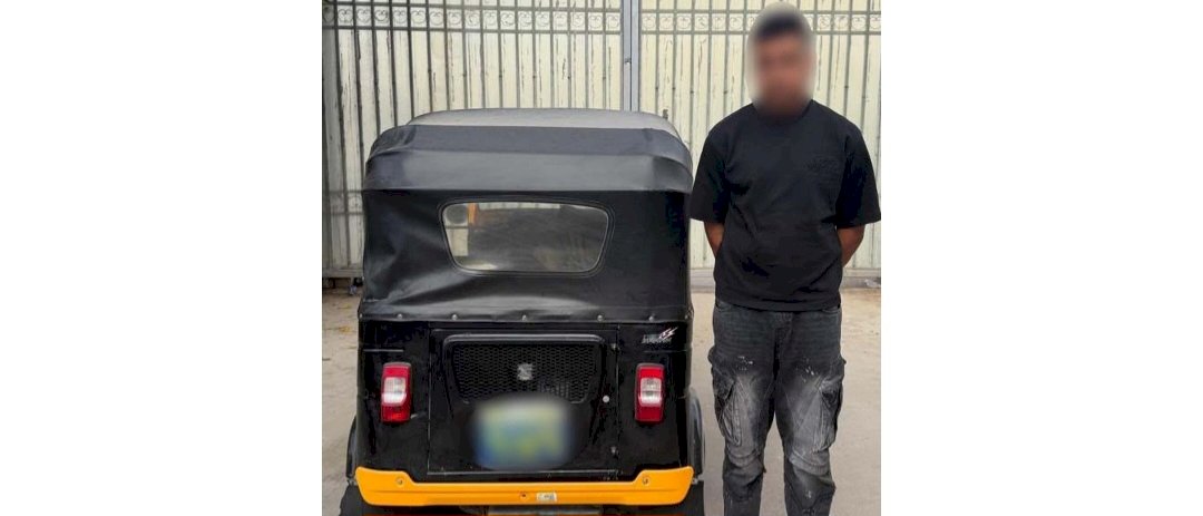 نكشف فيديو تضرر عامل من سائق "توك توك" لقيامه السير عكس الإتجاه والإصطدام بسيارته بالقاهرة