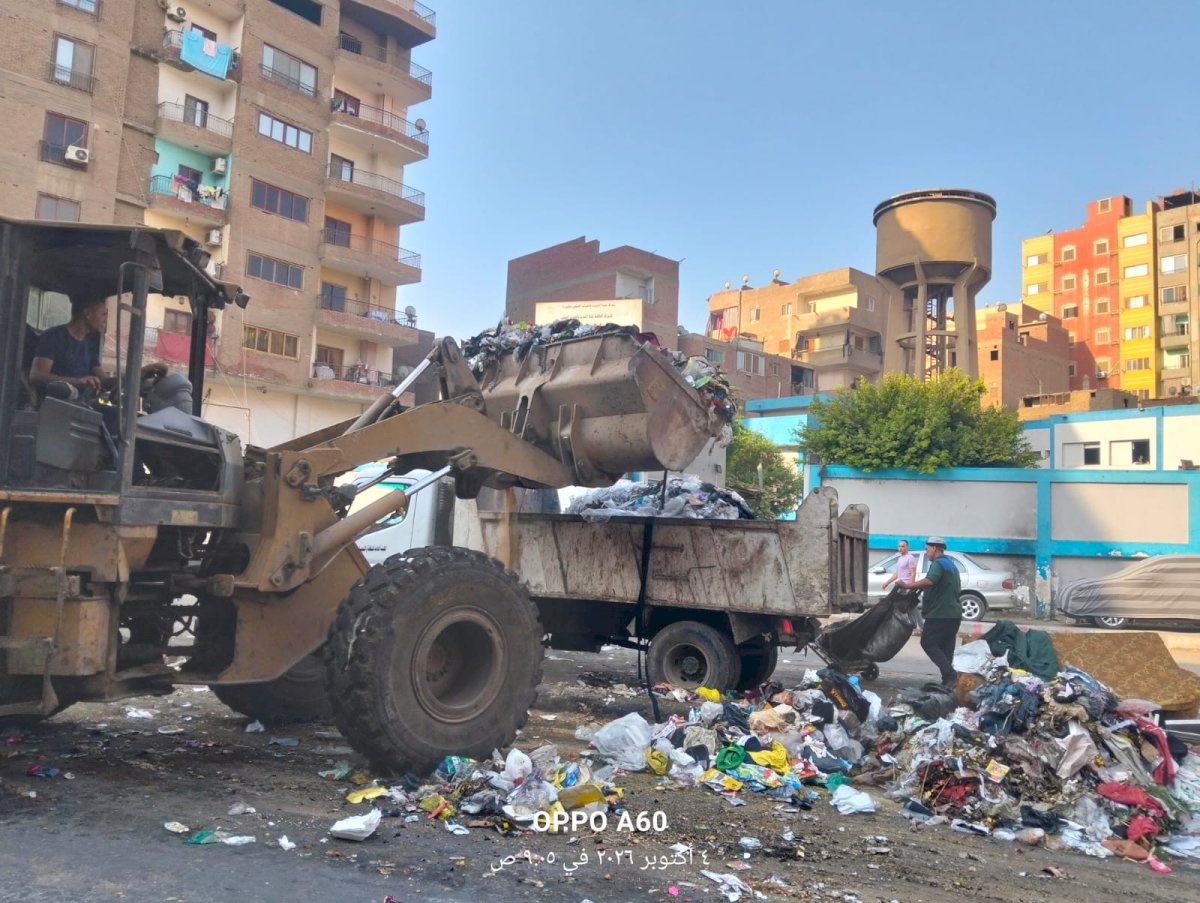 حملات مكثفة لهيئة النظافة بحي الوراق