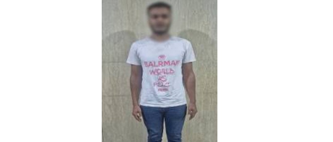 ضبط عاطل لقيامه بإدارة حساب للترويج لبيع القطع الأثرية بالجيزة