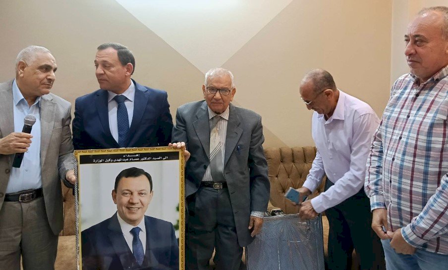 نقيب المعلمين يقدم التهنئة لوكيل الوزارة الجديد