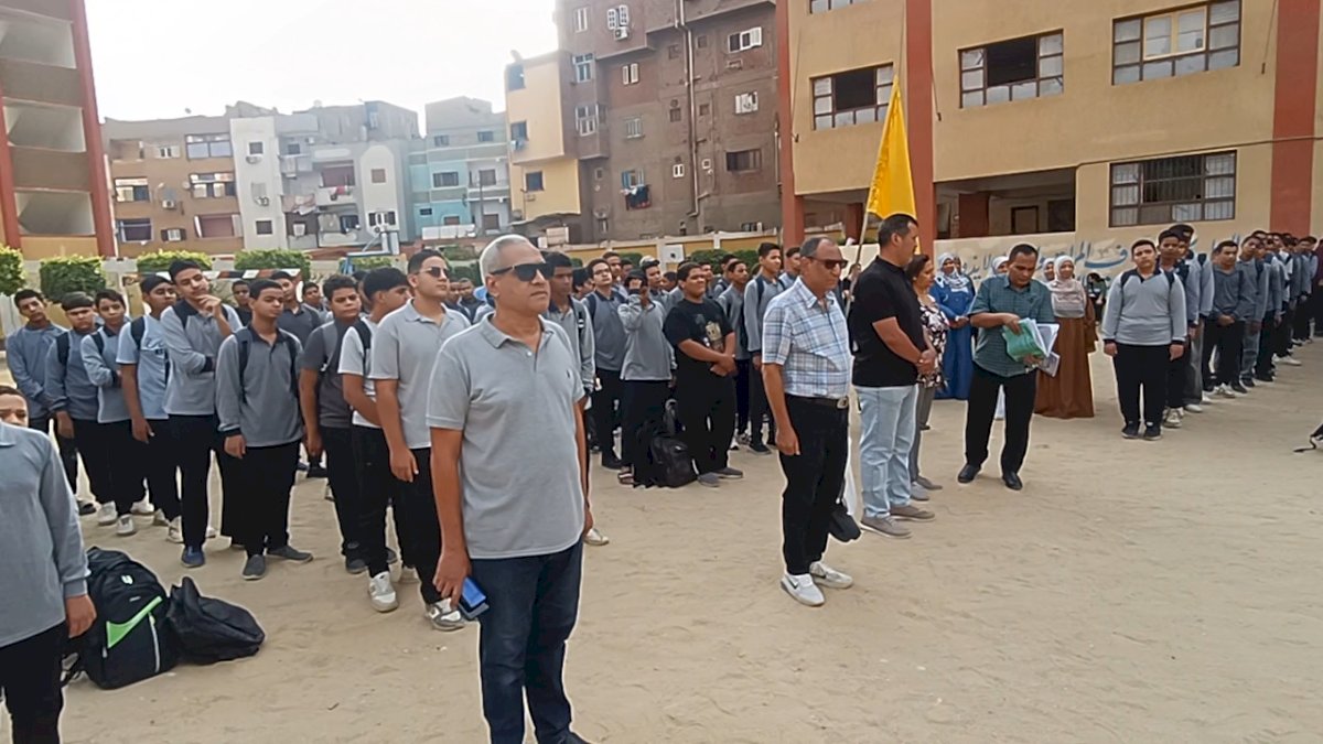 احتفالات مدرسة الشهيد خيرت القاضى الثانوية بنين بنجع حمادى ابذكرى أكتوبر