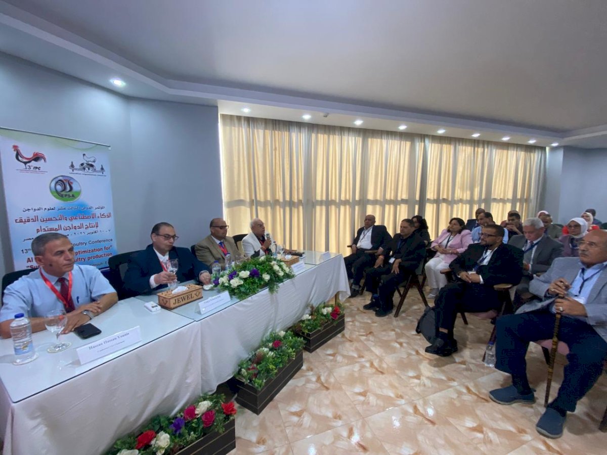 رئيس جامعة كفر الشيخ يترأس اللجنة العلمية للمؤتمر الدولي الثالث عشر لعلوم الدواجن