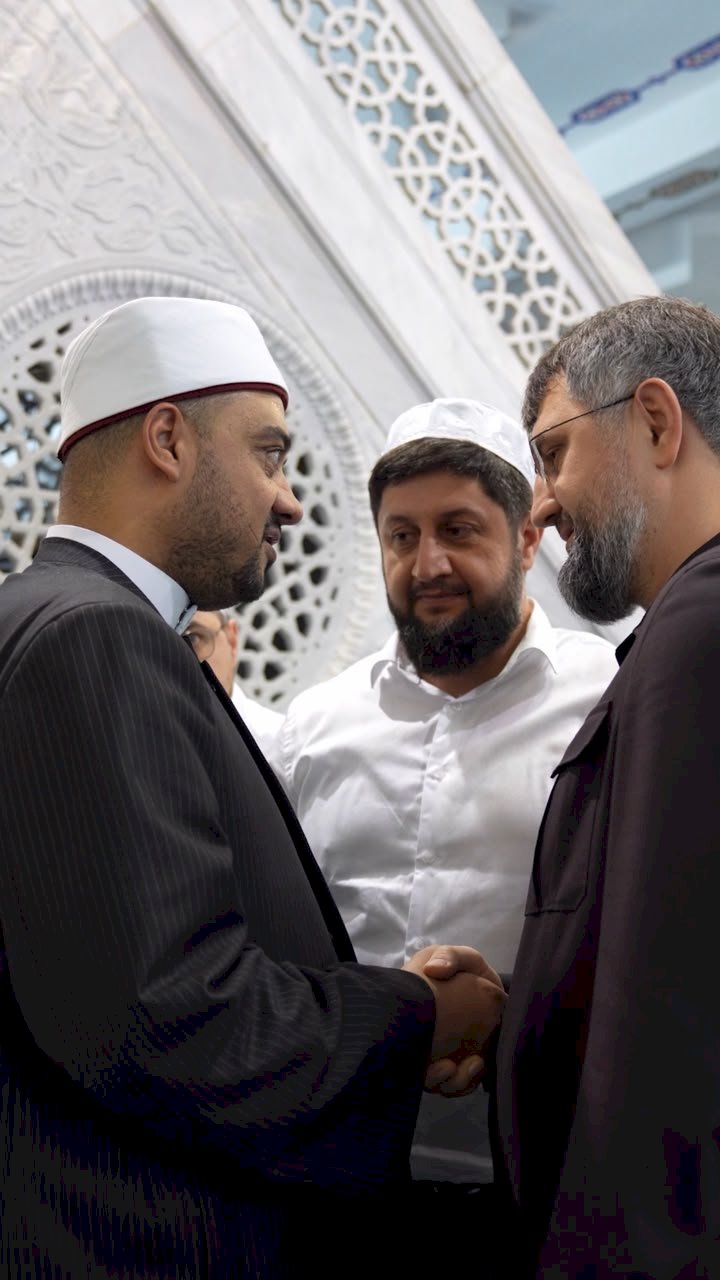 أمين عام «الأعلى للشئون الإسلامية» يلقي خطبة الجمعة بالمسجد المركزي بجمهورية داغستان