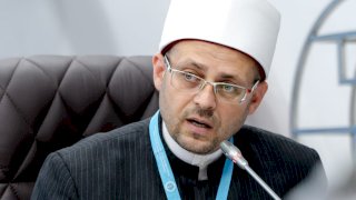 رئيس الإدارة المركزية لشئون المساجد والقرآن يمثل الوزارة في مؤتمر قادة الأديان بكازاخستان