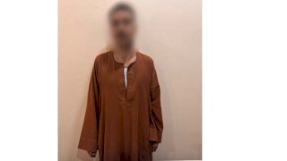 نكشف فيديو سرقة محمول موظفة من داخل محل عملها بقنا