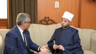 وزير الأوقاف والسفير الجزائري يفتتحان الدورة التدريبية لواعظات الجزائر ومصر بأكاديمية الأوقاف